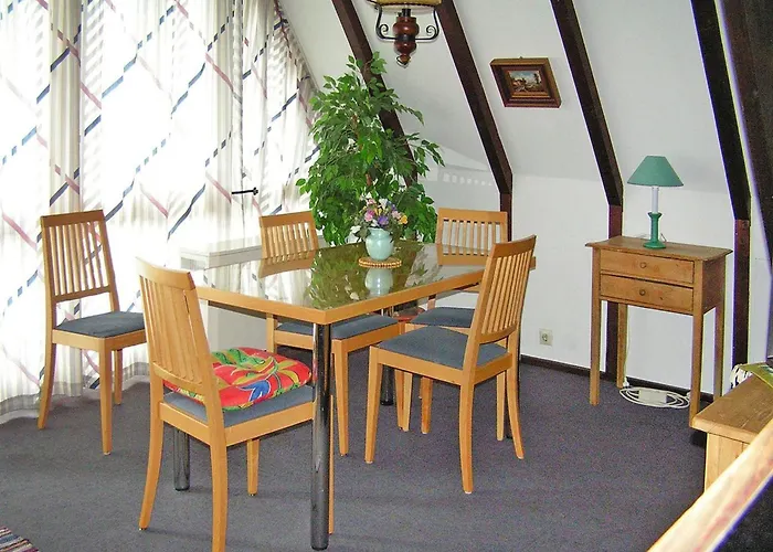 Village Vorauf, *